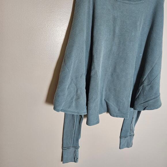 NWOT We The Free  Microphone Drop Thermal Oversized Slouchy Thumbholes Sz Medium - Picture 7 of 15